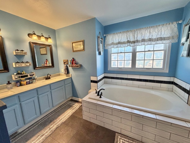 5206 Hubbard, BYRON, Illinois 61010, 4 Bedrooms Bedrooms, ,3 BathroomsBathrooms,House,For Sale,Hubbard,202601016