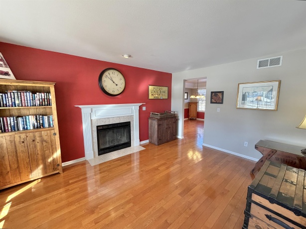 5206 Hubbard, BYRON, Illinois 61010, 4 Bedrooms Bedrooms, ,3 BathroomsBathrooms,House,For Sale,Hubbard,202601016