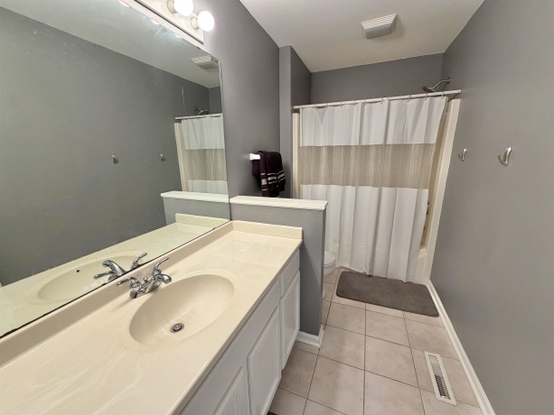 5206 Hubbard, BYRON, Illinois 61010, 4 Bedrooms Bedrooms, ,3 BathroomsBathrooms,House,For Sale,Hubbard,202601016