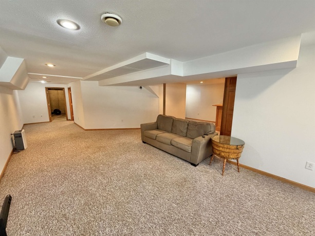 5206 Hubbard, BYRON, Illinois 61010, 4 Bedrooms Bedrooms, ,3 BathroomsBathrooms,House,For Sale,Hubbard,202601016