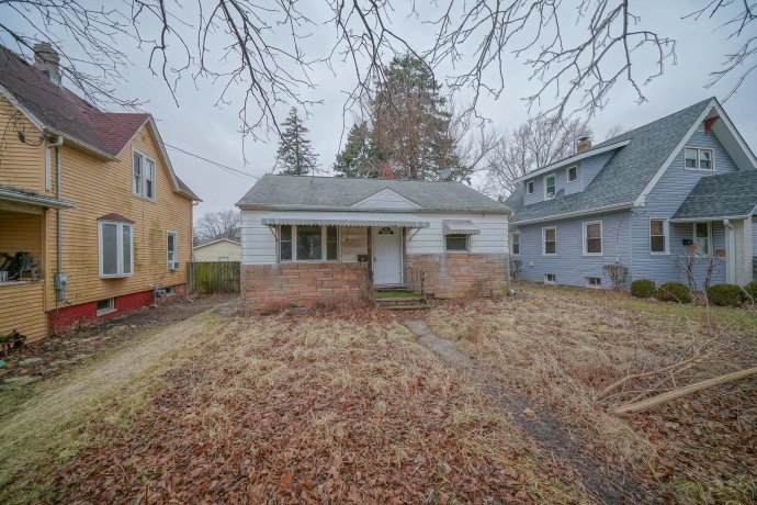 631 Haish, DEKALB, Illinois 60115, 2 Bedrooms Bedrooms, ,1 BathroomBathrooms,House,For Sale,Haish,202601020