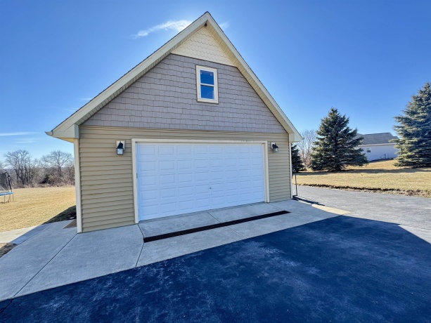 28-1 Lake Carroll, LANARK, Illinois 61046, 4 Bedrooms Bedrooms, ,4 BathroomsBathrooms,House,For Sale,Lake Carroll,202601022