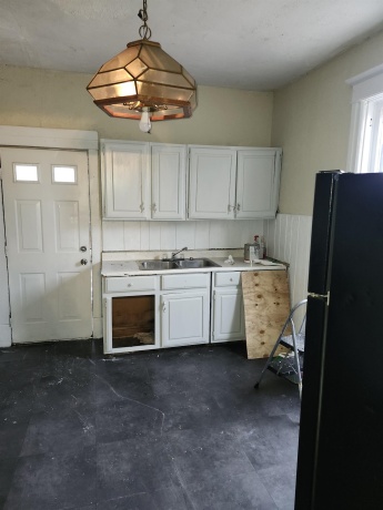 1323 Broadway, ROCKFORD, Illinois 61104, ,2 Units,For Sale,Broadway,202601024