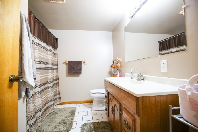 2235 Center, DIXON, Illinois 61021, 5 Bedrooms Bedrooms, ,3 BathroomsBathrooms,House,For Sale,Center,202601028