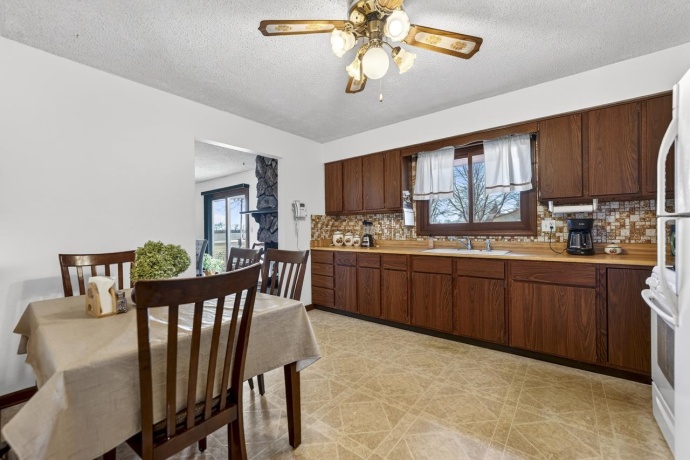 9506 Henninger, BELVIDERE, Illinois 61008, 3 Bedrooms Bedrooms, ,2 BathroomsBathrooms,House,For Sale,Henninger,202601031