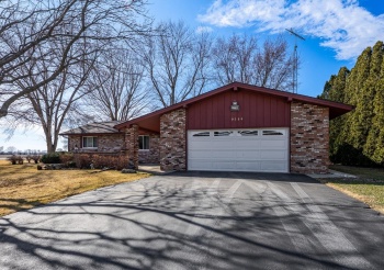 9506 Henninger, BELVIDERE, Illinois 61008, 3 Bedrooms Bedrooms, ,2 BathroomsBathrooms,House,For Sale,Henninger,202601031