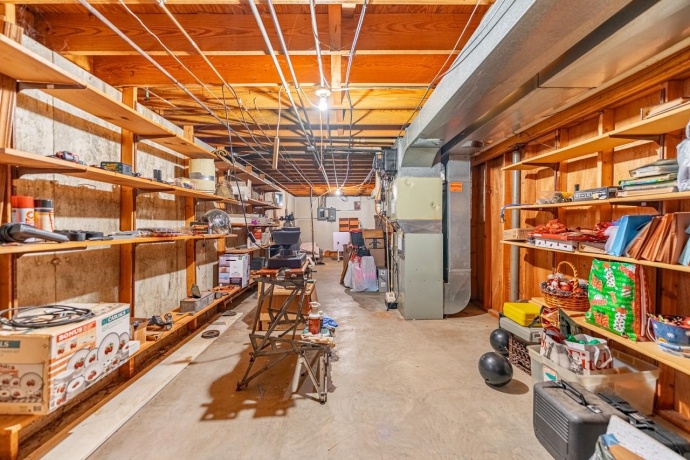 9506 Henninger, BELVIDERE, Illinois 61008, 3 Bedrooms Bedrooms, ,2 BathroomsBathrooms,House,For Sale,Henninger,202601031