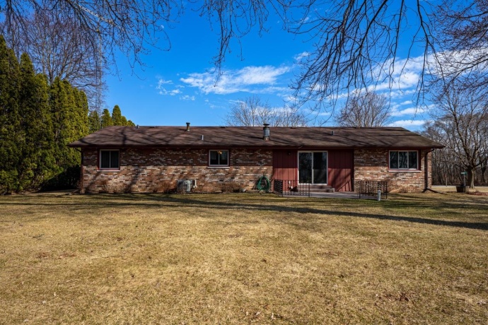 9506 Henninger, BELVIDERE, Illinois 61008, 3 Bedrooms Bedrooms, ,2 BathroomsBathrooms,House,For Sale,Henninger,202601031