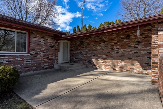 9506 Henninger, BELVIDERE, Illinois 61008, 3 Bedrooms Bedrooms, ,2 BathroomsBathrooms,House,For Sale,Henninger,202601031