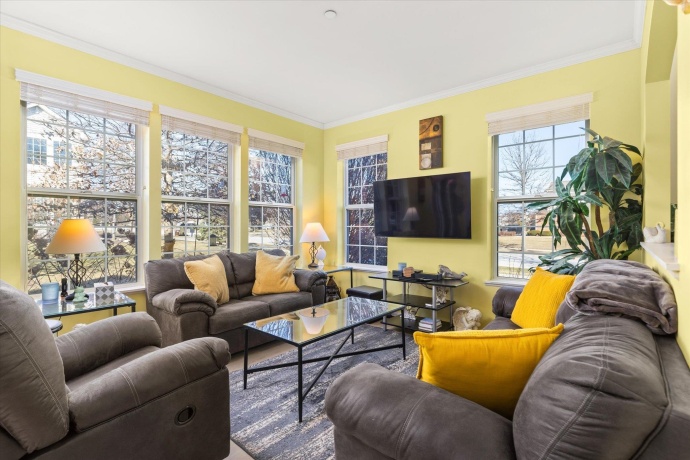 10003 Cummings, HUNTLEY, Illinois 60142, 2 Bedrooms Bedrooms, ,2 BathroomsBathrooms,Condominium,For Sale,Cummings,202601038