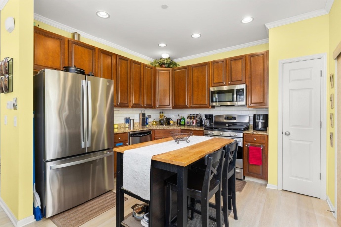 10003 Cummings, HUNTLEY, Illinois 60142, 2 Bedrooms Bedrooms, ,2 BathroomsBathrooms,Condominium,For Sale,Cummings,202601038