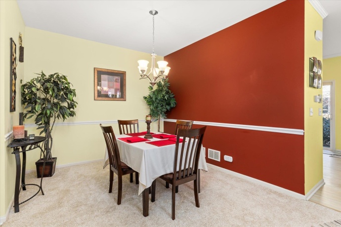 10003 Cummings, HUNTLEY, Illinois 60142, 2 Bedrooms Bedrooms, ,2 BathroomsBathrooms,Condominium,For Sale,Cummings,202601038