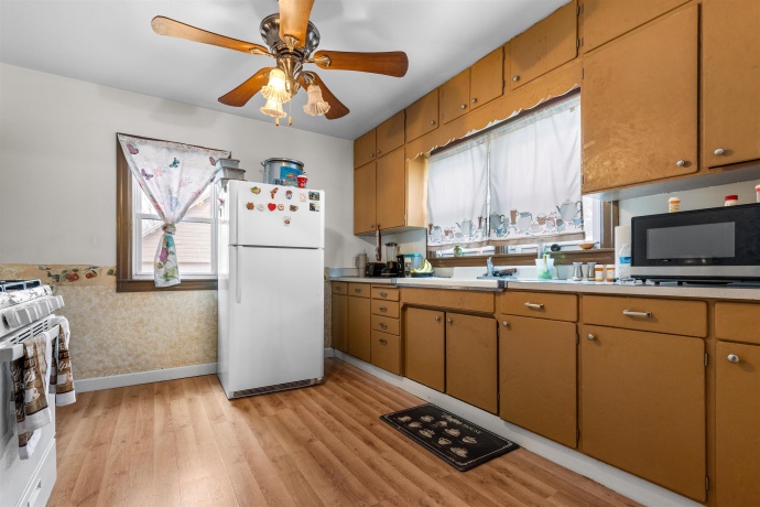 531 Rockford, ROCKFORD, Illinois 61104, 4 Bedrooms Bedrooms, ,1 BathroomBathrooms,House,For Sale,Rockford,202601035