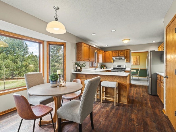 8712 Oakwood Glen, ROCKFORD, Illinois 61108, 4 Bedrooms Bedrooms, ,2 BathroomsBathrooms,House,For Sale,Oakwood Glen,202601036