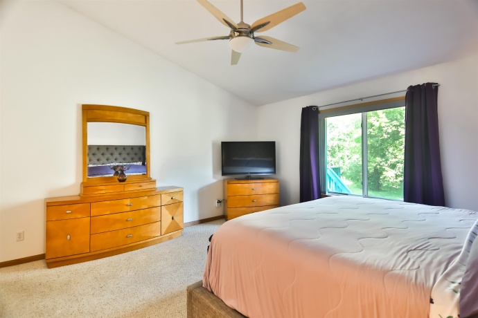 105 THORNHILL DR SW, POPLAR GROVE, Illinois 61065, 3 Bedrooms Bedrooms, ,3 BathroomsBathrooms,House,For Sale,THORNHILL DR SW,202601037