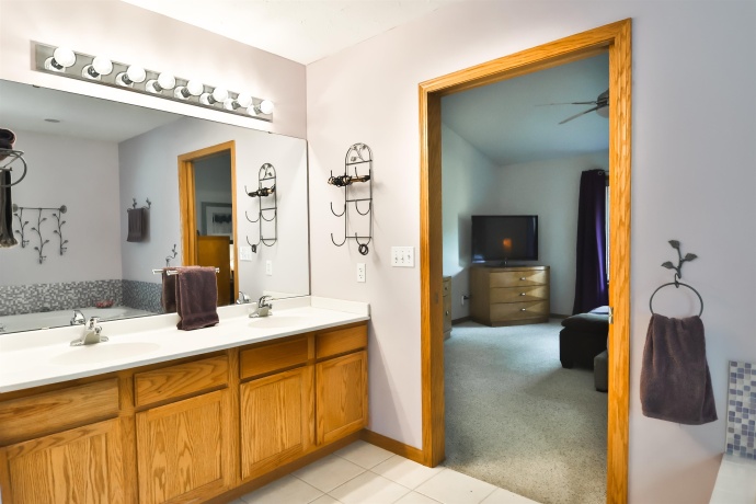 105 THORNHILL DR SW, POPLAR GROVE, Illinois 61065, 3 Bedrooms Bedrooms, ,3 BathroomsBathrooms,House,For Sale,THORNHILL DR SW,202601037