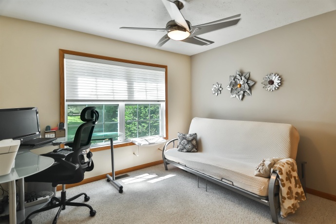 105 THORNHILL DR SW, POPLAR GROVE, Illinois 61065, 3 Bedrooms Bedrooms, ,3 BathroomsBathrooms,House,For Sale,THORNHILL DR SW,202601037