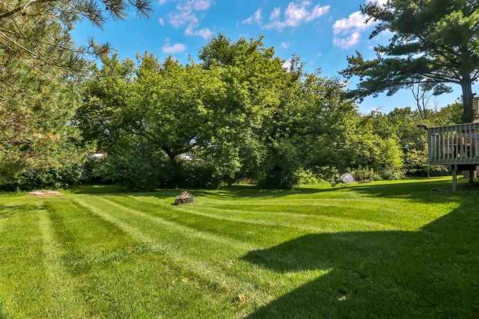 105 THORNHILL DR SW, POPLAR GROVE, Illinois 61065, 3 Bedrooms Bedrooms, ,3 BathroomsBathrooms,House,For Sale,THORNHILL DR SW,202601037