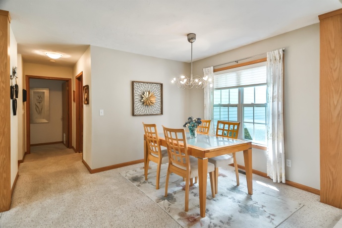 105 THORNHILL DR SW, POPLAR GROVE, Illinois 61065, 3 Bedrooms Bedrooms, ,3 BathroomsBathrooms,House,For Sale,THORNHILL DR SW,202601037