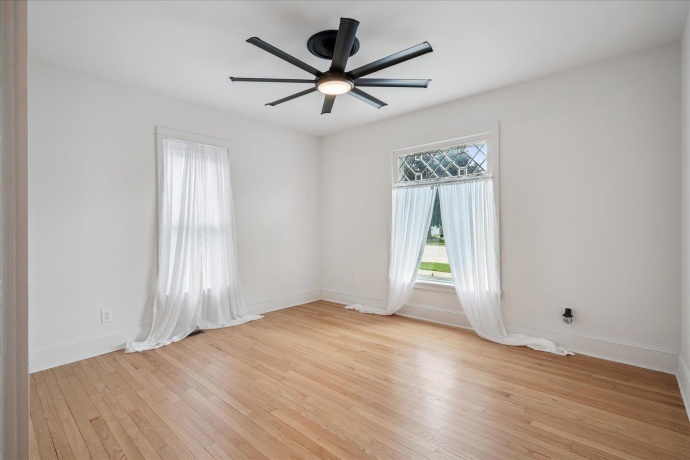 616 Elk, SABULA, Iowa 52070, 3 Bedrooms Bedrooms, ,1 BathroomBathrooms,House,For Sale,Elk,202601040