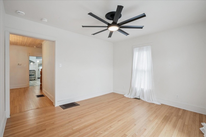 616 Elk, SABULA, Iowa 52070, 3 Bedrooms Bedrooms, ,1 BathroomBathrooms,House,For Sale,Elk,202601040