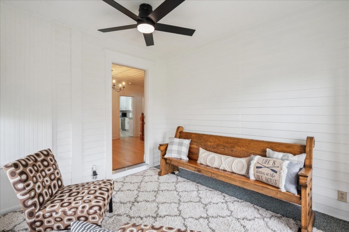 616 Elk, SABULA, Iowa 52070, 3 Bedrooms Bedrooms, ,1 BathroomBathrooms,House,For Sale,Elk,202601040