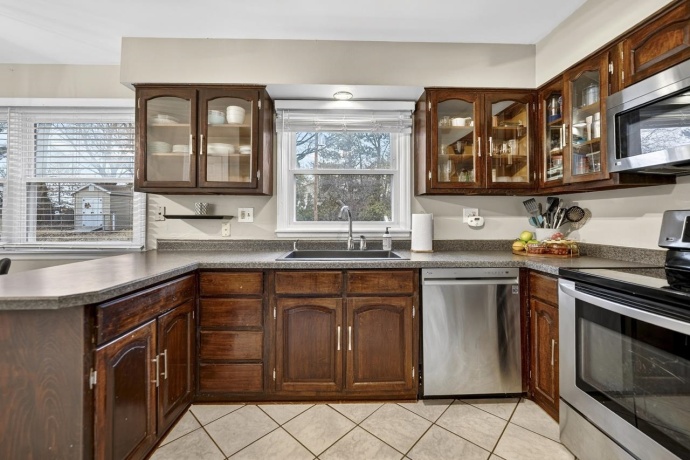 4966 BRIGADOON, ROCKFORD, Illinois 61107, 4 Bedrooms Bedrooms, ,2 BathroomsBathrooms,House,For Sale,BRIGADOON,202601042