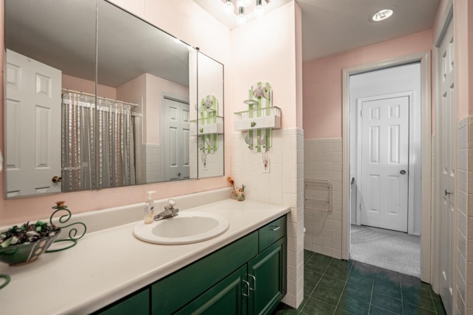 4621 HIGH POINT DR #6, ROCKFORD, Illinois 61114, 3 Bedrooms Bedrooms, ,2 BathroomsBathrooms,Condominium,For Sale,HIGH POINT DR #6,202601044