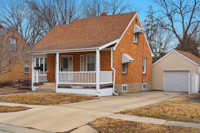 838 Dement, DIXON, Illinois 61021, 3 Bedrooms Bedrooms, ,2 BathroomsBathrooms,House,For Sale,Dement,202601047