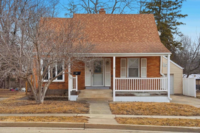 838 Dement, DIXON, Illinois 61021, 3 Bedrooms Bedrooms, ,2 BathroomsBathrooms,House,For Sale,Dement,202601047