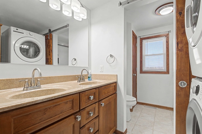 325 Apache, GALENA, Illinois 61036, 6 Bedrooms Bedrooms, ,2 BathroomsBathrooms,House,For Sale,Apache,202601049