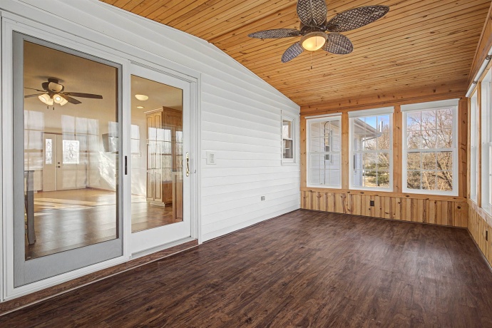 325 Apache, GALENA, Illinois 61036, 6 Bedrooms Bedrooms, ,2 BathroomsBathrooms,House,For Sale,Apache,202601049