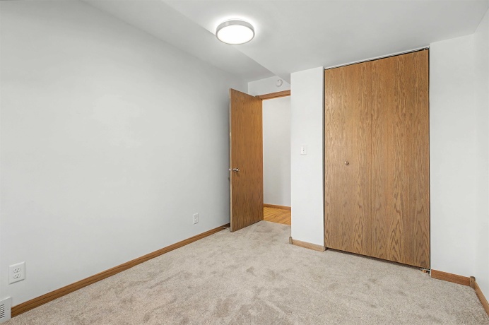 325 Apache, GALENA, Illinois 61036, 6 Bedrooms Bedrooms, ,2 BathroomsBathrooms,House,For Sale,Apache,202601049