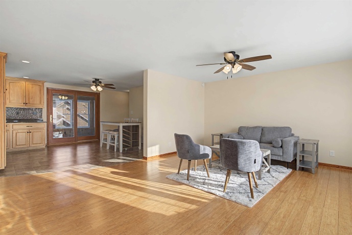 325 Apache, GALENA, Illinois 61036, 6 Bedrooms Bedrooms, ,2 BathroomsBathrooms,House,For Sale,Apache,202601049