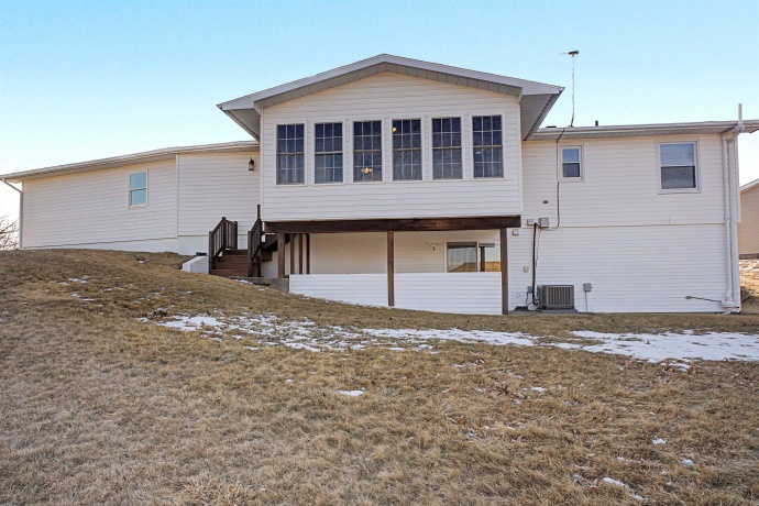 325 Apache, GALENA, Illinois 61036, 6 Bedrooms Bedrooms, ,2 BathroomsBathrooms,House,For Sale,Apache,202601049