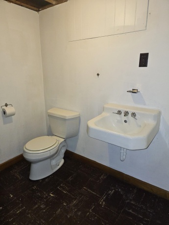 5006 Arlington, LOVES PARK, Illinois 61111, 2 Bedrooms Bedrooms, ,1 BathroomBathrooms,House,For Sale,Arlington,202600748