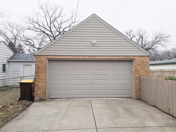5006 Arlington, LOVES PARK, Illinois 61111, 2 Bedrooms Bedrooms, ,1 BathroomBathrooms,House,For Sale,Arlington,202600748