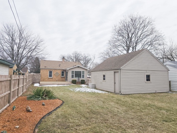 5006 Arlington, LOVES PARK, Illinois 61111, 2 Bedrooms Bedrooms, ,1 BathroomBathrooms,House,For Sale,Arlington,202600748