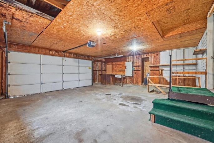 720 Mckinley, FREEPORT, Illinois 61032, 3 Bedrooms Bedrooms, ,1 BathroomBathrooms,House,For Sale,Mckinley,202601027