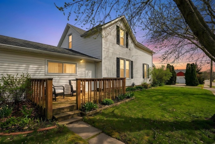 720 Mckinley, FREEPORT, Illinois 61032, 3 Bedrooms Bedrooms, ,1 BathroomBathrooms,House,For Sale,Mckinley,202601027