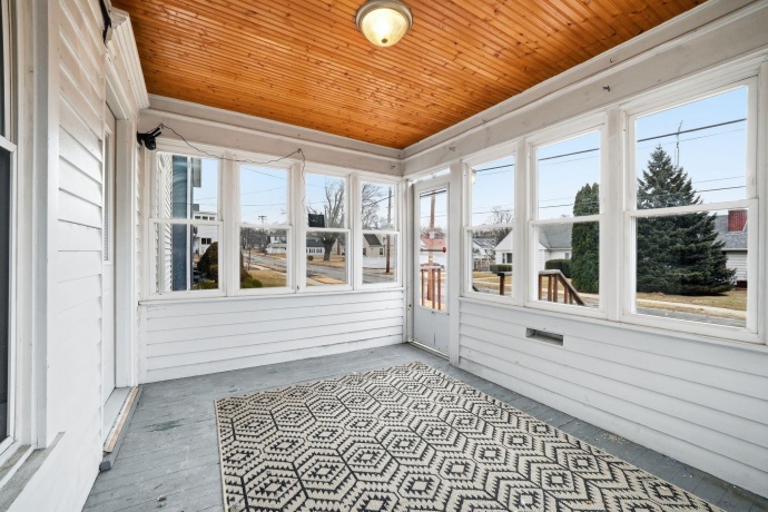 720 Mckinley, FREEPORT, Illinois 61032, 3 Bedrooms Bedrooms, ,1 BathroomBathrooms,House,For Sale,Mckinley,202601027