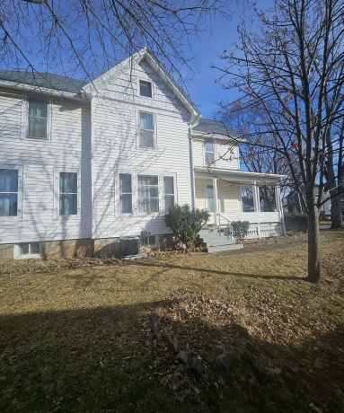 828 9th, BELOIT, Wisconsin 53511, 6 Bedrooms Bedrooms, ,2 BathroomsBathrooms,House,For Sale,9th,202601051