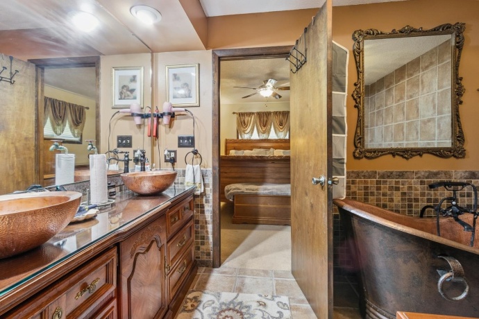 1934 Philip, DIXON, Illinois 61021, 4 Bedrooms Bedrooms, ,2 BathroomsBathrooms,House,For Sale,Philip,202601053