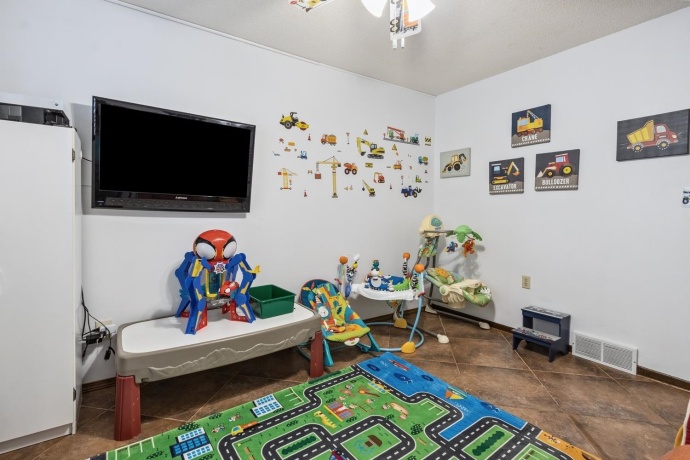 1934 Philip, DIXON, Illinois 61021, 4 Bedrooms Bedrooms, ,2 BathroomsBathrooms,House,For Sale,Philip,202601053