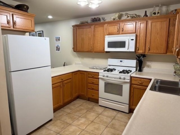 223 A Oakwood, Oglesby, Illinois 61348, 2 Bedrooms Bedrooms, ,2 BathroomsBathrooms,Condominium,For Sale,Oakwood,202601056