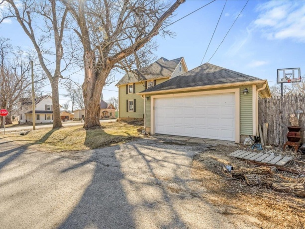 501 Howard, DURAND, Illinois 61024, 3 Bedrooms Bedrooms, ,2 BathroomsBathrooms,House,For Sale,Howard,202601057