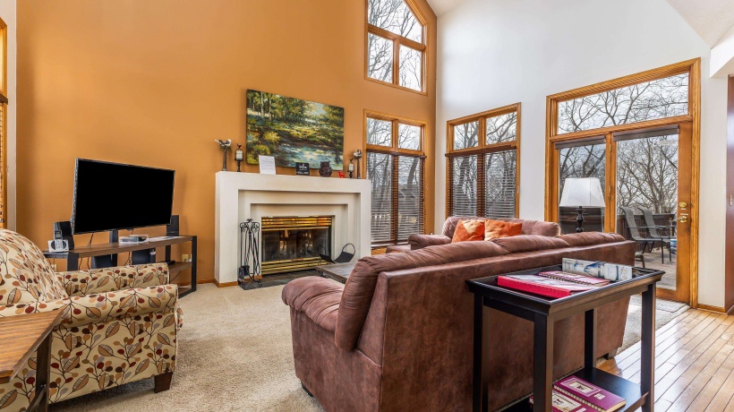 1 Westview, GALENA, Illinois 61036, 4 Bedrooms Bedrooms, ,5 BathroomsBathrooms,House,For Sale,Westview,202601059