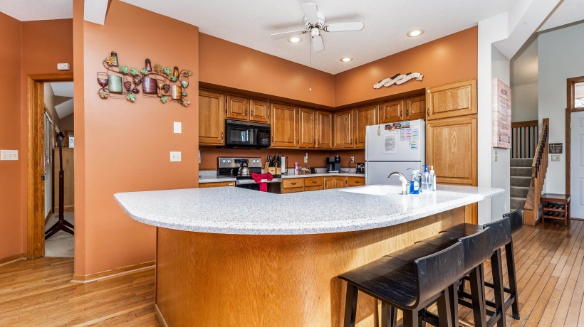 1 Westview, GALENA, Illinois 61036, 4 Bedrooms Bedrooms, ,5 BathroomsBathrooms,House,For Sale,Westview,202601059