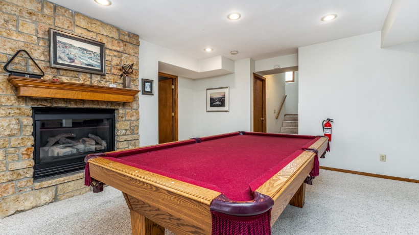 1 Westview, GALENA, Illinois 61036, 4 Bedrooms Bedrooms, ,5 BathroomsBathrooms,House,For Sale,Westview,202601059