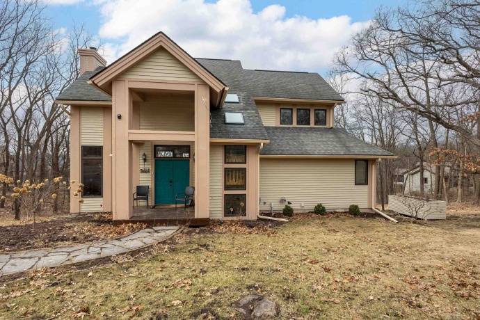 1 Westview, GALENA, Illinois 61036, 4 Bedrooms Bedrooms, ,5 BathroomsBathrooms,House,For Sale,Westview,202601059